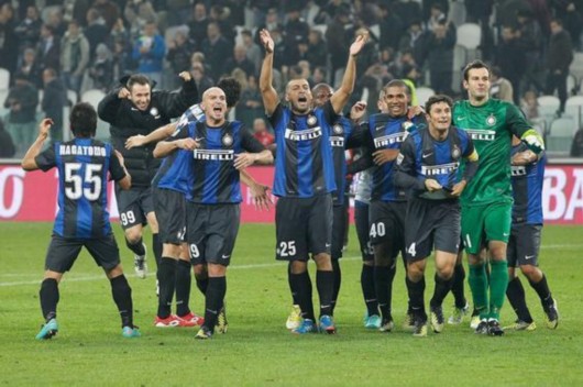 心系老东家，小罗社媒晒照祝贺弗拉门戈巴甲夺冠