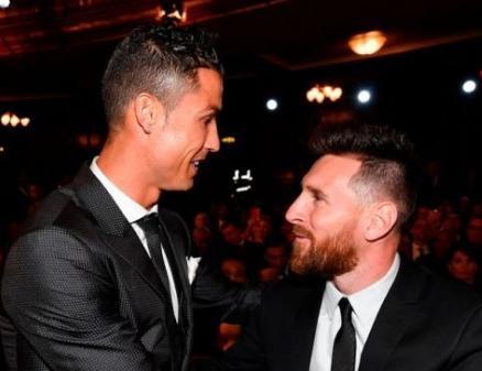 法媒：巴黎要求球员降低工资增加绩效部分，登贝莱续约恐遇阻（法媒称巴黎拟下调基本薪资、加大奖金考核力度，登贝莱续约恐生变）