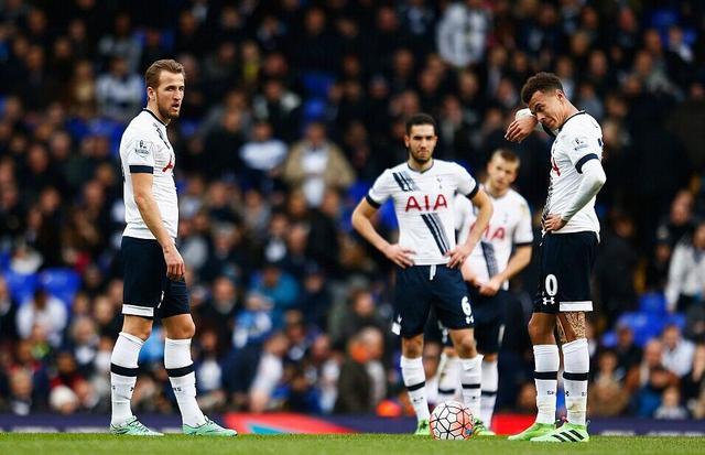 亚泰官方：寒潮来袭，长春亚泰队备战训练转至室内足球馆