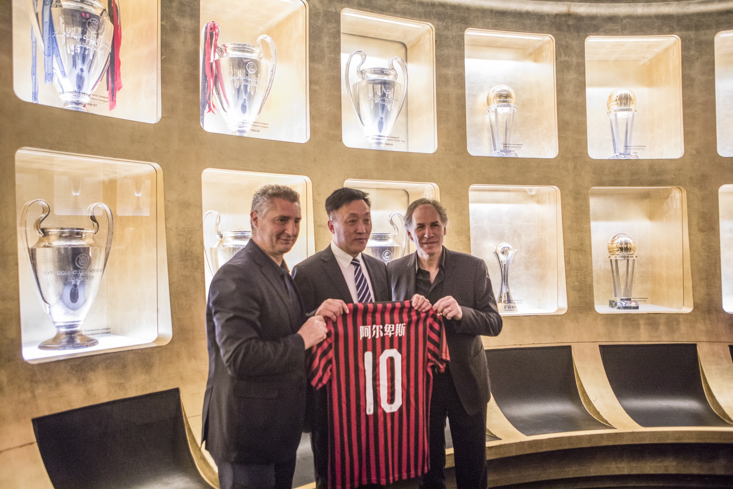 多特vs比利亚雷亚尔：阿德耶米、安塞尔米诺、帕尔特伊出战