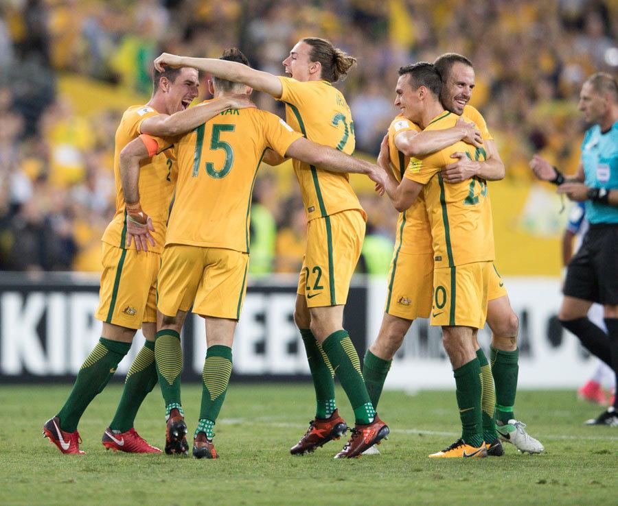 狼队 俯冲英冠Poor Wolf ☠️Carto...（狼队急坠英冠边缘 可怜的狼 ☠️）