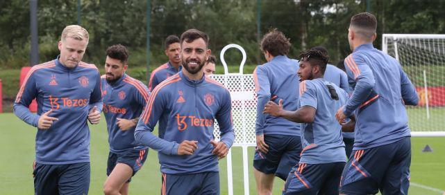 17岁290天，卡尔成为欧冠历史连续3场进球最年轻的球员（17岁290天，卡尔创欧冠最年轻连续三场破门纪录）