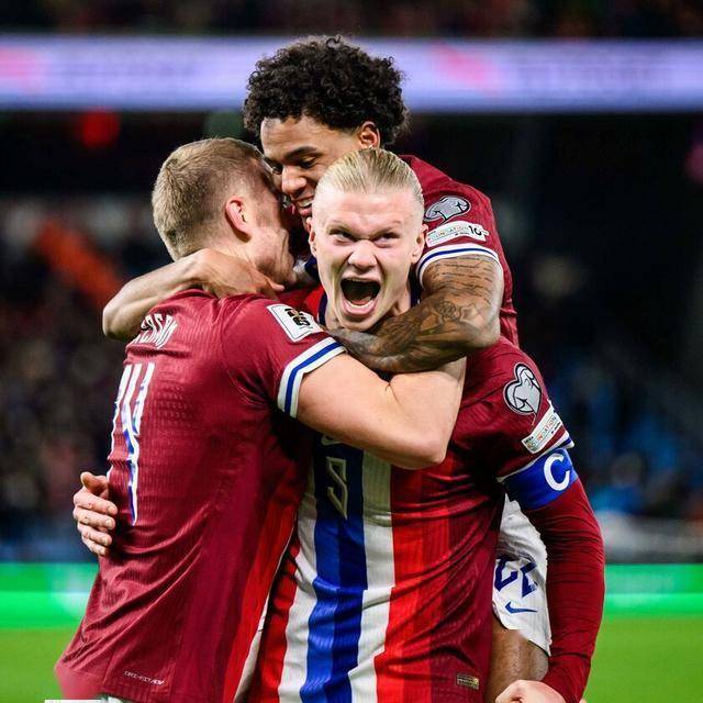 世体：维尼修斯飞往迪拜享受圣诞假期，12月29日恢复训练（世体：维尼修斯赴迪拜度圣诞，预计12月29日恢复训练）