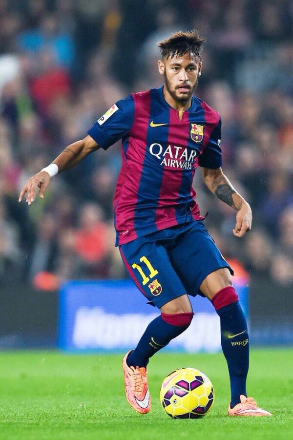 图片报：拜仁飞机因慕尼黑大雾无法起飞，只能去奥格斯堡乘机