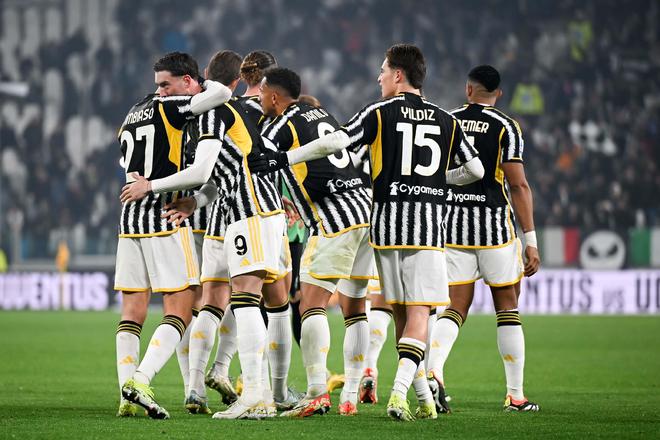 拜仁vs葡萄牙体育首发：凯恩、奥利塞出战，阿方索回归