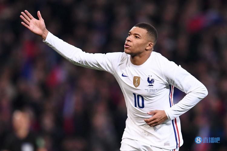 原曼联青年队球员目前正在卖蛋糕，他是小麦、拉什福德前队友