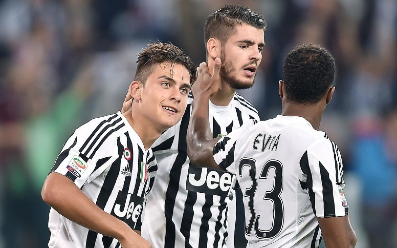 媒体大V热议南京再办重大足球赛事 苏超带动足球热，预祝新江苏队早日落地南京!（南京再办重磅足球赛引大V热议：苏超引爆球市，盼新江苏队早日落户南京）